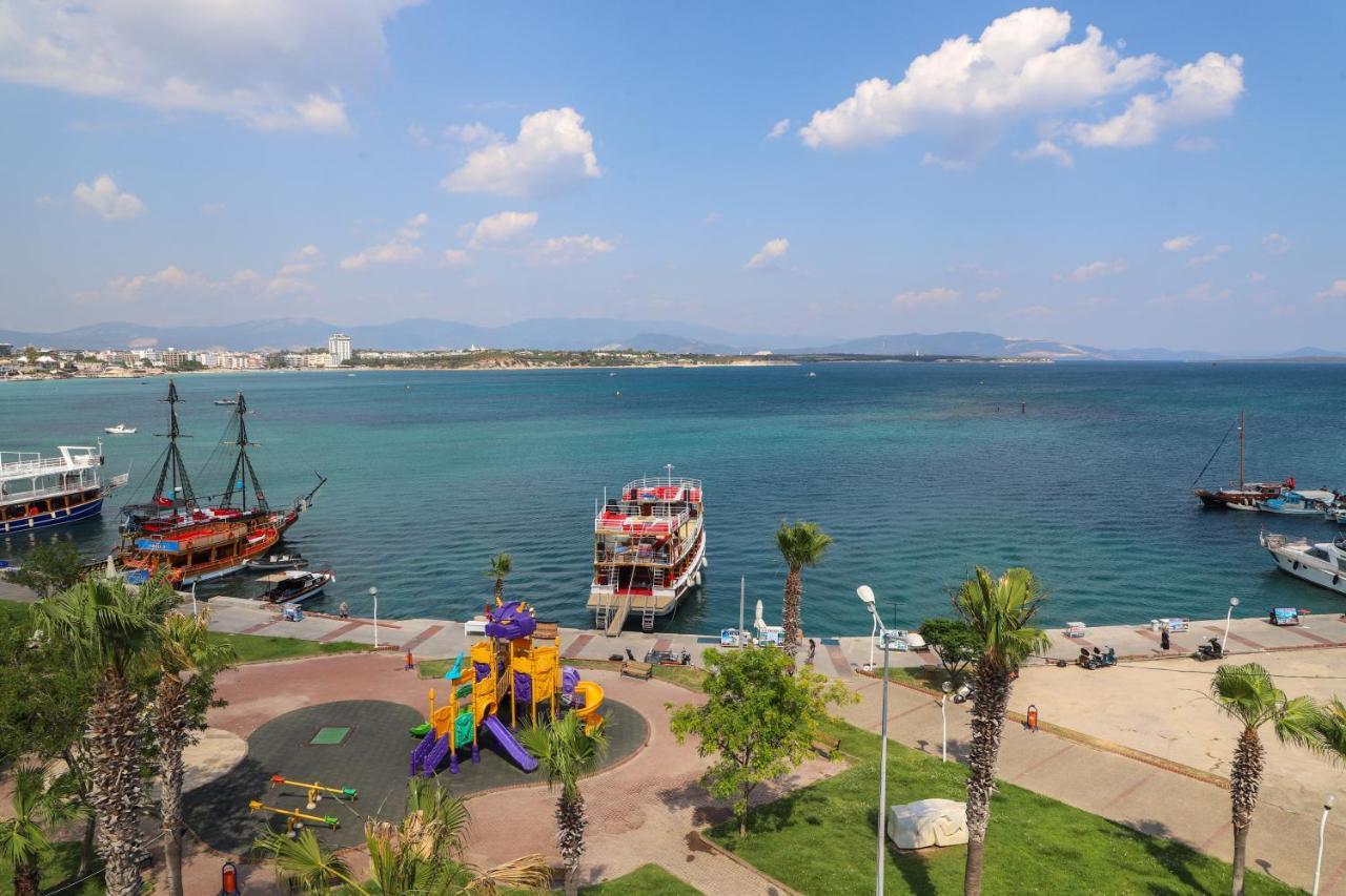 Lion Hotel Didim Bagian luar foto